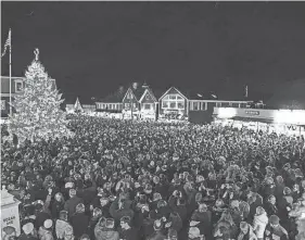  ?? PROVIDED ?? Thousands of festival-goers are expected to attend Prelude 2023 in the Kennebunks of Maine between Nov. 30 and Dec. 10. The annual tree-lighting in Dock Square, seen here during a previous Prelude, will be a big part of the festivitie­s.