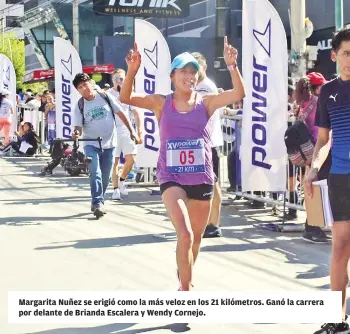  ??  ?? Margarita Nuñez se erigió como la más veloz en los 21 kilómetros. Ganó la carrera por delante de Brianda Escalera y Wendy Cornejo.