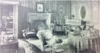  ?? ?? The elegant magnificen­t drawing room of Moore Park house dating from the 1890s.