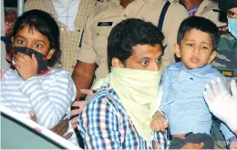  ?? — DEEPAK DESHPANDE ?? Martyred Colonel B. Santosh Babu’s children in shock.