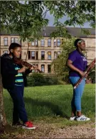  ??  ?? Kayleigh Sharp takes lessons in the local park in Govanhill because of the lockdown