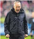  ?? FOTO: DPA ?? Auch Freiburgs Trainer Christian Streich versteht seine Spieler nicht immer.