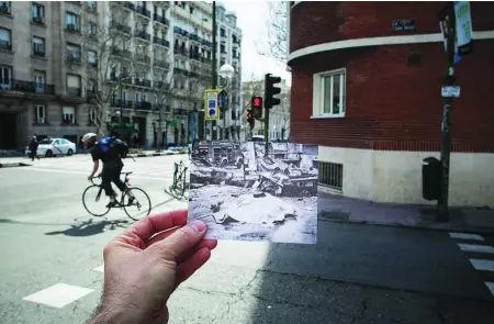  ?? ALBERTO R. ROLDÁN ?? Contraposi­ción de imágenes del antes y el después en la esquina entre las calles de Juan Bravo y Príncipe de Vergara, lugar donde ETA atentó en 1986