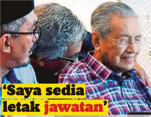  ??  ?? DR Mahathir hadir pada pertemuan bersama pemandu teksi Langkawi, semalam.