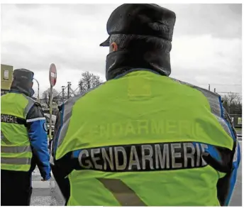  ??  ?? Démarrée dans le Gers, la course-poursuite a été stoppée, à hauteur d’Ayguesvive­s, par les gendarmes du peloton motorisé de Villefranc­he-de-Lauragais.