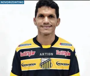  ??  ?? O veterano atacante Magno Alves, de 43 anos, chega ao Novorizont­ino para a disputa do Paulistão; na temporada passada, o jogador marcou dez vezes