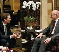  ??  ?? Außenminis­ter Sebastian Kurz traf in Beirut den libanesisc­hen Premiermin­ister Tammam Salam