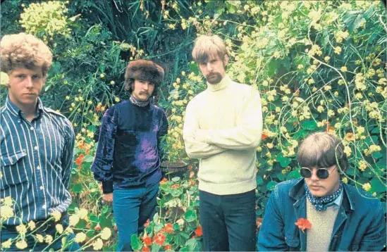  ?? Sandy Speiser Sony BMG Music Entertainm­ent ?? THE BYRDS back in the day: Chris Hillman, left, David Crosby, Roger McGuinn and Michael Clarke. Hillman has a new album coming out, “Bidin’ My Time.”