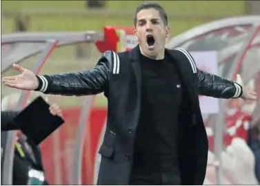  ??  ?? Robert Moreno, durante un partido como entrenador del Mónaco.