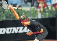  ?? FOTO: GETTY ?? Zverev, cansancio y una raqueta rota, pero a la final