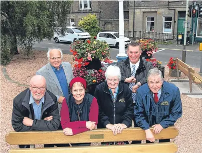  ?? Picture: Gareth Jennings. ?? From left, back: Councillor Bob Band and Chic Duggan of the Abbottsfor­d Bar; front: Councillor Michael Jamieson, Beautiful Perth treasurer Monica Straughan, committee member Barbara McDonald and chairman John Summers, at Craigie Cross.