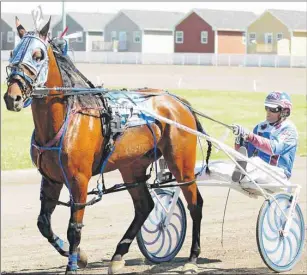  ?? JASON SIMMONDS/TC MEDIA ?? Si Semalu has the rail for the 47th running of the Governor’s Plate at Red Shores at Summerside Raceway on Saturday night. The Governor’s Plate features a $22,000 purse.