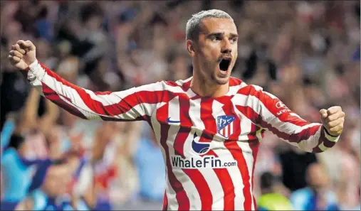  ?? ?? Griezmann celebra el gol de Morata al Rayo tras dar la asistencia.