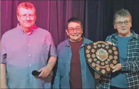  ??  ?? Jane Cowen and Sheila Campbell receive the award from Martin Jeffries.