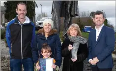  ??  ?? Cllr Pat Kennedy with Rathdrum Playground Volunteers with their Pride of Place Awards.