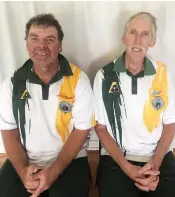  ?? ?? Warragul Bowling Club men’s B grade champion Brent Grigg (left) with runner-up Greg Mitchell.