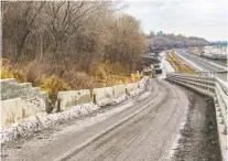  ?? DAVE SIDAWAY ?? Transport Quebec has a plan to build a cycling/pedestrian path at the bottom of the Falaise St-jacques that will require cutting between 400 and 600 trees.