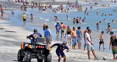  ?? Archivo | La Estrella de Panamá ?? El Ministerio de Salud recomienda que las visitas a las playas sean dentro de la burbuja familiar.