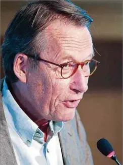  ?? Foto: Gerry Huberty ?? Delius’ Lesung in Luxemburg zählte 2012 zu den Veranstalt­ungen des Institut Pierre Werner.
