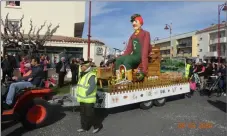  ??  ?? Le roi du Carnaval de Narbonne