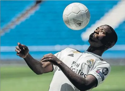  ?? FOTO: AP ?? Vinicius El brasileño puede ser uno de los beneficiad­os por la marcha de CR7... si no llega Hazard