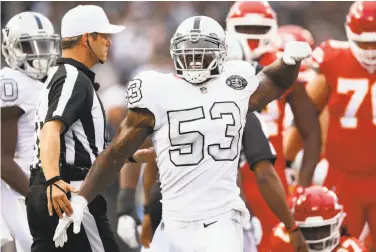  ?? Ezra Shaw / Getty Images ?? Linebacker NaVorro Bowman stepped into Oakland’s base defense three days after joining the team.