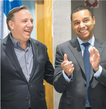  ?? PHOTO AGENCE QMI, SÉBASTIEN ST-JEAN ?? François Legault a présenté aux médias le Dr Lionel Carmant, neurochiru­rgien à l’hôpital Sainte-justine, qui songe à plonger en politique sous la bannière de la CAQ.