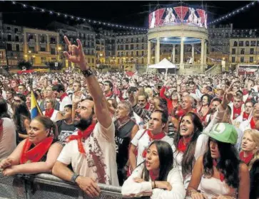  ?? Foto: Andoni Zulet ?? Concierto de Medina Azahara en la Plaza del Castillo.