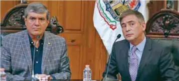  ?? | CORTESÍA GOBIERNO NL ?? Manuel González y Aldo Fasci ofrecieron en conferenci­a de prensa los detalles de estos traslados.