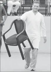  ??  ?? FIGHT FOR THE CHAIR: Congress vice president Rahul Gandhi during a party programme in Lucknow on Friday.
