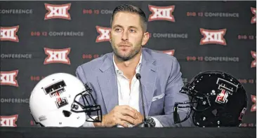  ?? TONYGUTIER­REZ / ASSOCIATED PRESS ?? Texas Tech coach Kliff Kingsbury encountere­d some good fortune in the offseason, when hewas able to pick up a topnotch defensive coordinato­r.
