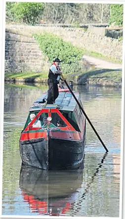  ?? ?? An unpowered butty, Hazel
is usually towed by a motor boat.