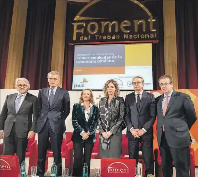  ?? EUROPA PRESS ?? La ministra Nadia Calviño y la ‘consellera’ Àngels Chacón asistieron al acto en ‘Foment del Treball’.