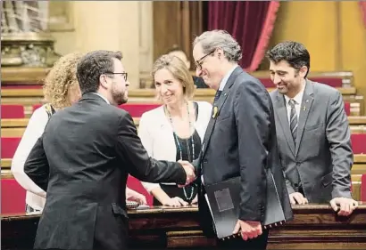  ?? MARTA PEREZ / EFE ?? Aragonès y Torra hablaron para rebajar la tensión y aislar al Govern de la disputa entre JxCat y ERC