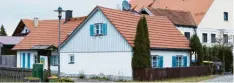  ?? Foto: Christian Rudnik ?? Auch das Dachgescho­ss dieses Hauses in Hagenheim soll in Zukunft als Wohnraum für Geflüchtet­e genutzt werden.