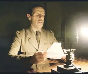  ?? ARCHIVO ?? Lambert Wilson interpreta­ndo a De Gaulle en la película dirigida por Gabriel Le Bomin que acaba de estrenarse en las pantallas españolas