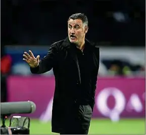  ??  ?? Christophe Galtier a sa méthode pour relancer son équipe en championna­t.