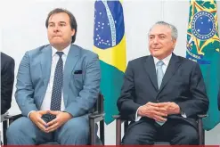  ?? Beto Barata/PR ?? Temer sabe que agora depende de Maia para aprovar projetos polêmicos, “tourear” o Centrão e concluir sem sobressalt­os o seu mandato, em 1º de janeiro de 2019