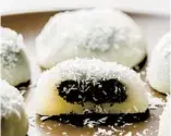  ?? FOR THE WASHINGTON POST ?? LAURA CHASE DE FORMIGNY
Chewy Black Sesame and Coconut Mochi are a balance of sweet and savory.