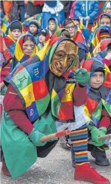  ?? FOTO: DIETMAR HERMANUTZ/SZ ?? Die Aulendorfe­r Eckhexen und alle übrigen Narren müssen wegen der CoronaPand­emie in dieser Fasnet anders feiern als üblich.