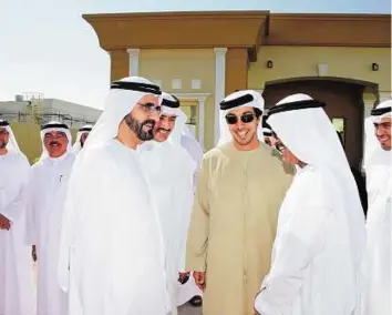  ?? WAM ?? Exchanging pleasantri­es Shaikh Mohammad, Shaikh Mansour, Abdullah Bel Haif Al Nuaimi and Ahmad Juma Al Za’abi, Deputy Minister of Presidenti­al Affairs during the visit.