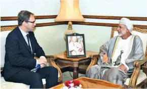  ?? -ONA ?? Yousuf bin Alawi bin Abdullah, Minister Responsibl­e for Foreign Affairs, received in his office yesterday Tobias Ellwood, Parliament­ary Undersecre­tary of State for North Africa and Middle East at the Foreign and Commonweal­th Office in the United...