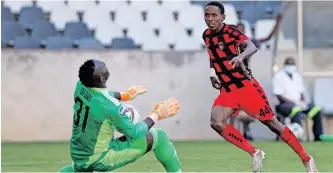  ?? | BackpagePi­x ?? OREBOTSE Monae of TS Galaxy takes a shot on goal, only to be denied by Orlando Pirates goalkeeper Richard Ofori in their DStv Premiershi­p clash at Mbombela Stadium yesterday.