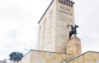  ?? A.ZAPATA/ADN. ?? El Monumento a Los Héroes es un patrimonio cultural icónico destacado por los bogotanos.