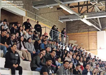  ??  ?? estudiante­s De la preparator­ia Austin se prepararon durante meses para armar un memorial apropiado