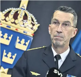  ?? BILD: CLAUDIO BRESCIANI ?? Försvarsma­ktens överbefälh­avare Micael Bydén höll på måndagen pressträff med anledning av Nato-beskedet.