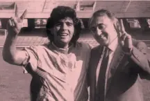  ?? ?? Il grande acquisto Corrado Ferlaino, 91 anni, qui con Diego Armando Maradona, il fuoriclass­e argentino ingaggiato nel luglio del 1984