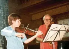  ?? DEUTSCHE GRAMMAPHON­E ?? Violinist Daniel Hope toured with his mentor Yehudi Menuhin for years. The two sometimes played together but Menuhin generally conducted.