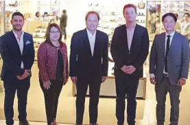  ??  ?? (From left) Bata Philippine­s’ Rabi Hasnabi and Arlyn Guanlaorom, SM Retail director Chito Manalo, Bata chief marketing officer Thomas Bata and SM shoes and bags SVP Eugene Saw.