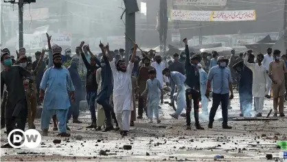  ??  ?? The religiousl­y-charged protests started after the arrest of Saad Rizvi